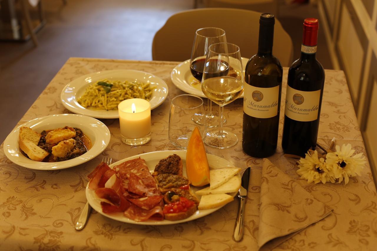 Il Maramaldo Bed&Breakfast-Restaurant Lajatico Exteriör bild